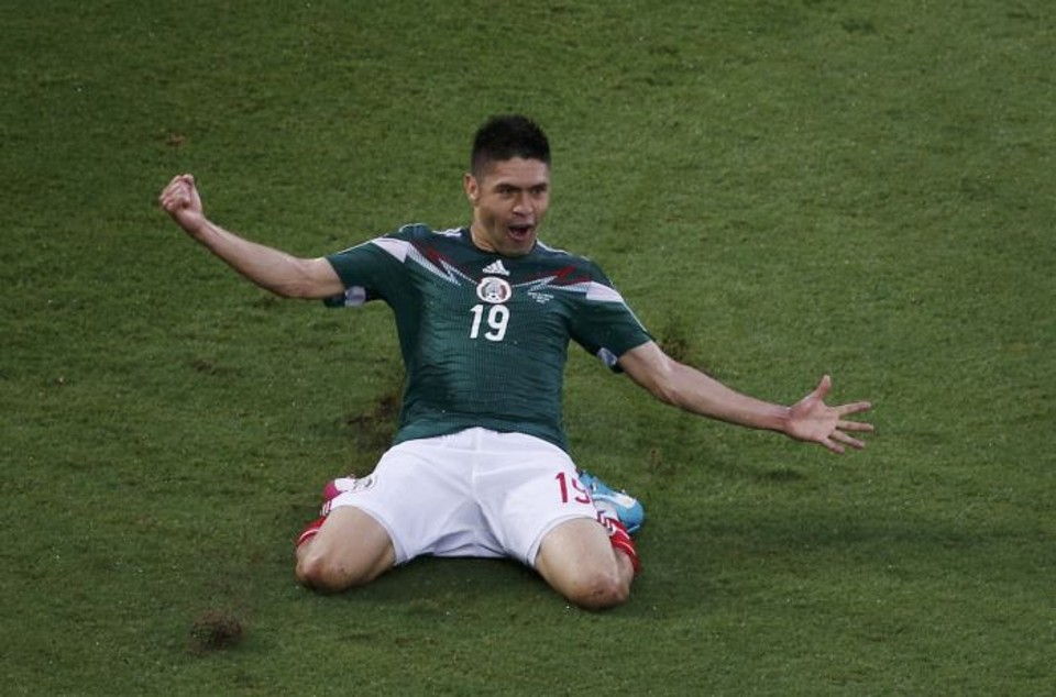 Oribe Peralta é a esperança mexicana contra o Brasil, na próxima rodada do Grupo A | Reuters