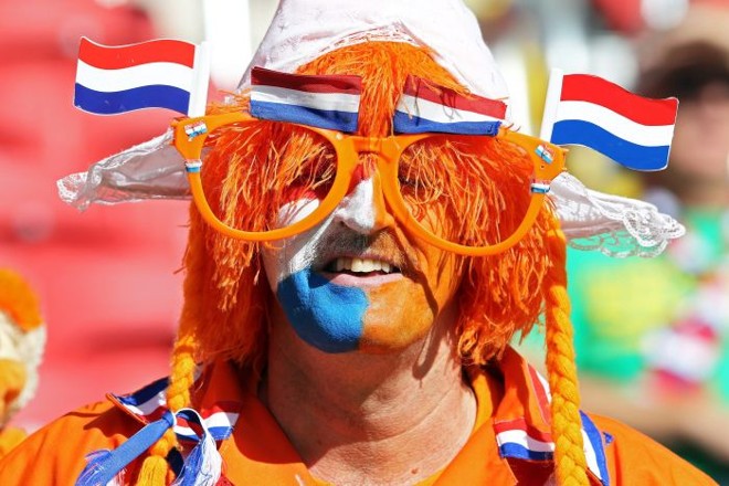 Torcida da Holanda foi o destaque na arquibancada no jogo com a Austrália |