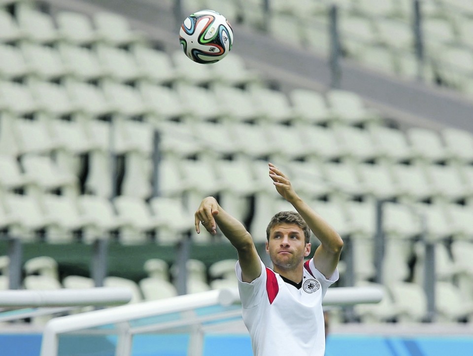 Müller marcou três gols na goleada da Alemanha por 4 a 0 sobre Portugal | Mike Blake/Reuters