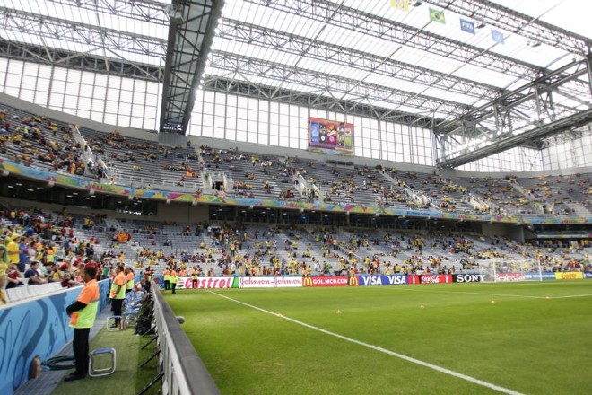 Torcida começa a chegar à Arena da Baixada |