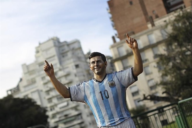 Craque da atualidade, Lionel Messi é o camisa 10 da Argentina | 