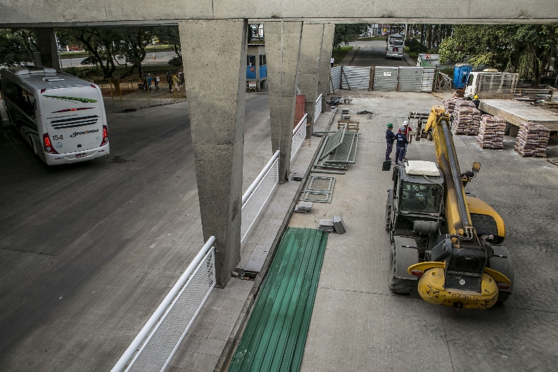 Obra da Rodoferroviária de Curitiba, inaugurada há duas semanas: construtora envolvida no caso do TC recebeu R$ 46 milhões da prefeitura para reformar o terminal de ônibus | Marcelo Andrade/Gazeta do Povo