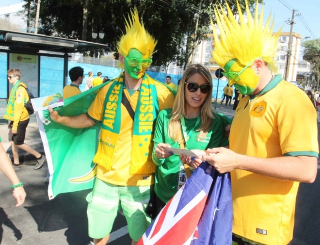 Dupla australiana pede informações a voluntária da Fifa |