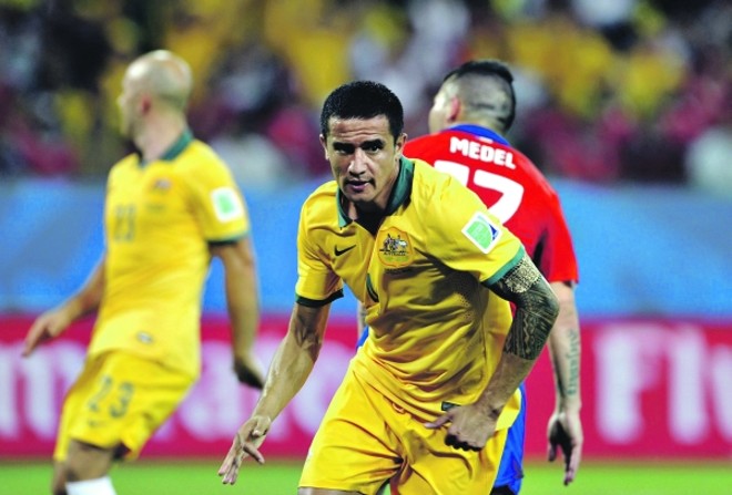 Tim Cahill (Austrália): Na derrota por 3 a 1 para o Chile, entrou para o grupo dos jogadores que marcaram gols em três Copas. Foi de cabeça, sua especialidade. Jogou pelo Everton entre 2004 e 2012 (226 partidas e 56 gols). No New York Red Bulls já são 46 jogos e 13 gols. Pela seleção, mais 70 duelos e 33 gols |