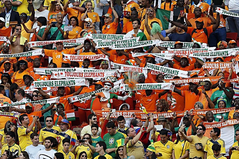 Equipes estrangeiras com bastante torcida e futebol ofensivo empolgou Blatter | Albari Rosa / Gazeta do Povo