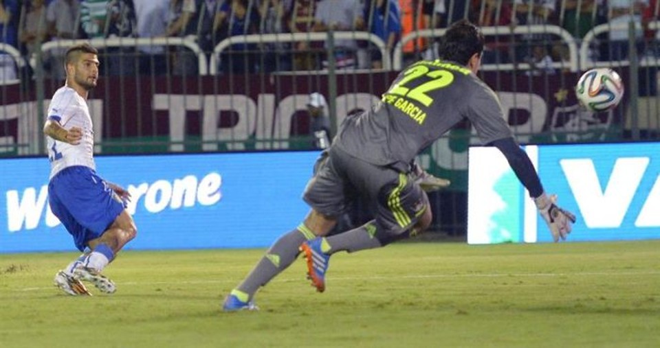 Ataque reserva da Itália agrada Prandelli no jogo com o Flu Insigne marca para a Itália no amistoso com o Fluminense | EFE