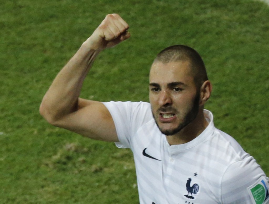 Benzema contra a Suíça: goleador nasceu em Lyon e começou a jogar futebol aos 9 anos de idade
