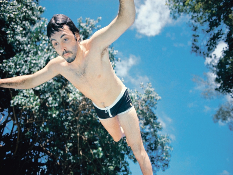 Paul mergulha na Jamaica em 1971: fugindo da sombra dos Beatles | Linda McCartney/Reprodução