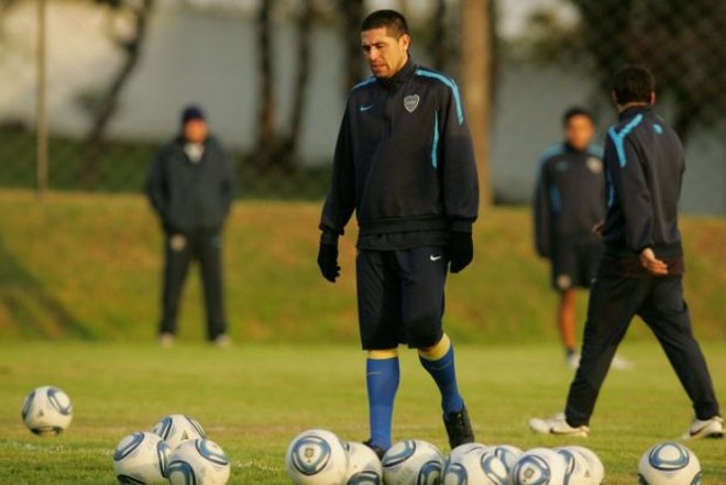 Em meados de 2011, o Boca Juniors veio a Curitiba fugir do inverno mais rigoroso da Argentina em sua pré-temporada. Principal estrela da equipe, o meia Juan Román Riquelme defendeu a Argentina na Copa de 2006 |