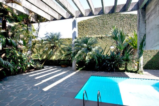 Casa do arquiteto Marcos Bertoldi: experiência ajudou a manter características modernistas da edificação |