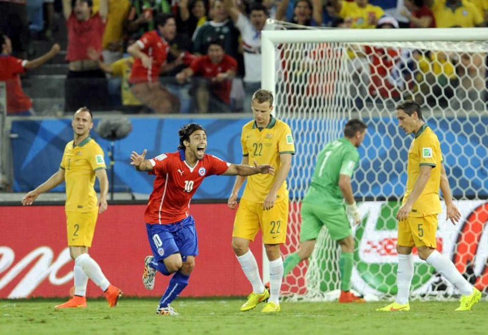 Valdívia comemora o segundo gol do Chile, que levou à cochilada do time contra a Austrália | Gerry Penny/EFE