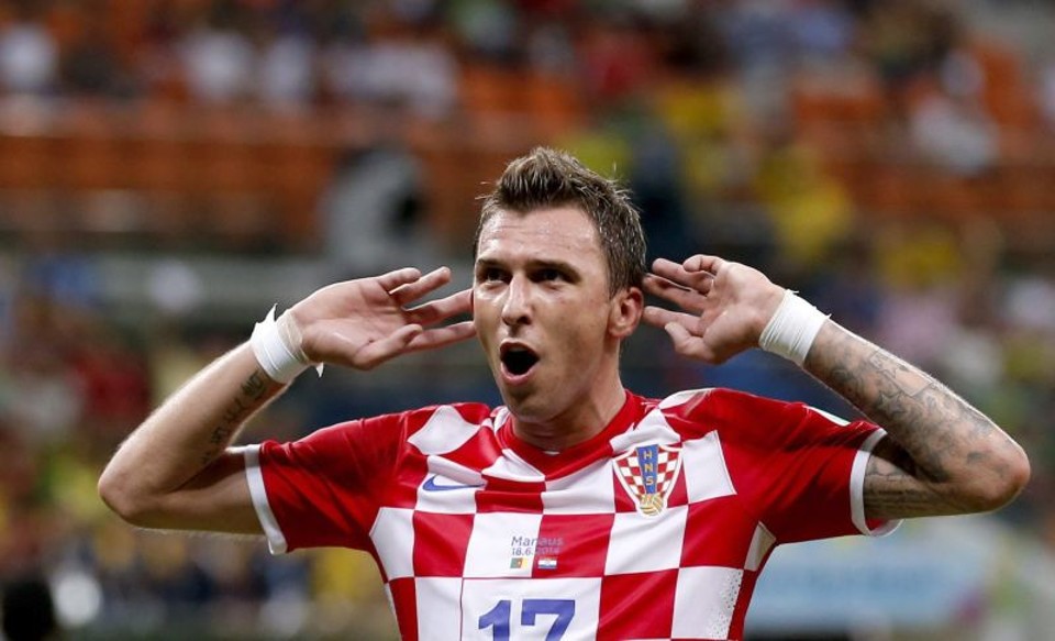 Mandzukic comemora gol na goleada desta quarta-feira em Manaus: artilheiro marcou duas vezes | MAST IRHAM/EFE/EPA