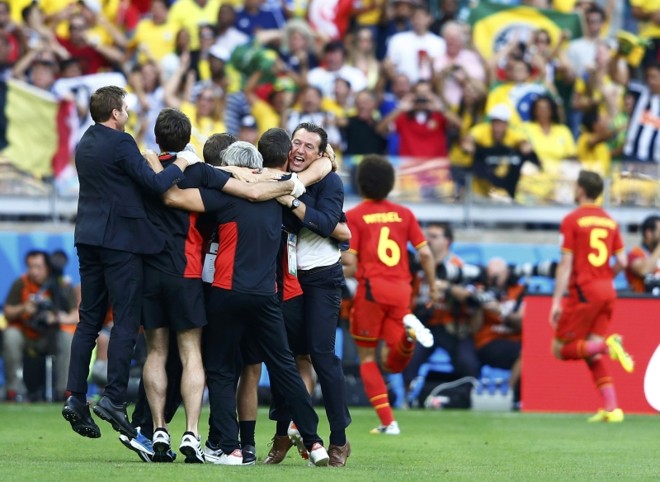 Equipe da Bélgica comemora vitória sobre a Argélia em jogo da Copa do Mundo FIFA 2014 |
