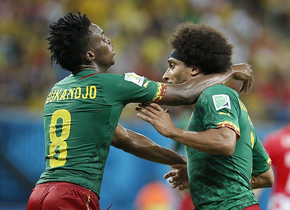 Situação do time de Camarões, com brigas, eliminação e disputa por premiação transformou o jogo contra o Brasil como de alto risco segundo a Fifa | EFE