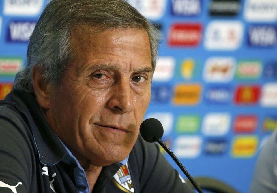 O técnico do Uruguai, Óscar Tabárez, exaltou a dedicação dos jogadores | REUTERS / Carlos Barria
