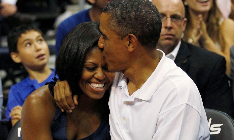 Barack Obama e Michelle dão um jeito para sair juntos Obama arranja espaço na agenda para jantar com a esposa | Kevin Lamarque/Reuters