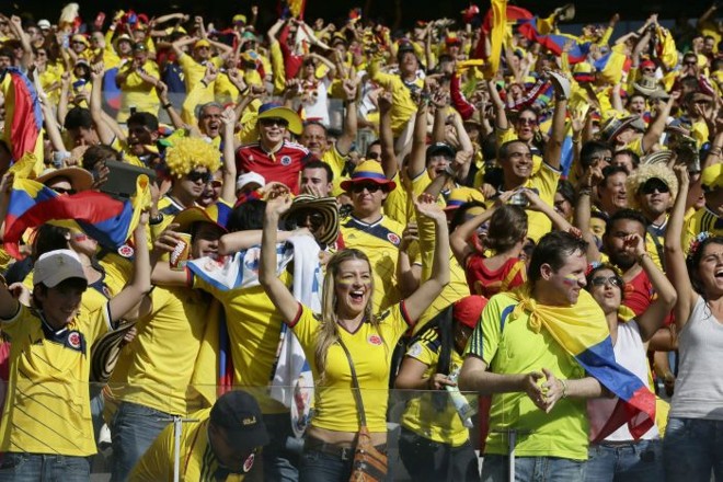 Amarelo foi a cor predominante nas arquibancadas do Mineirão. Torcida colombiana compareceu em peso |