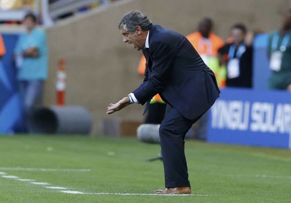 O técnico Fernando Santos, da Grécia, afirmou que, durante o intervalo, a equipe buscou recuperar a confiança | Reuters