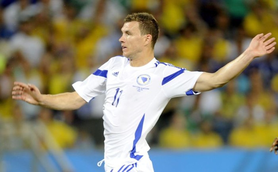 Dzeko teve um gol anulado no jogo contra a Nigéria: revolta. | EFE/EPA/GERRY PENNY
