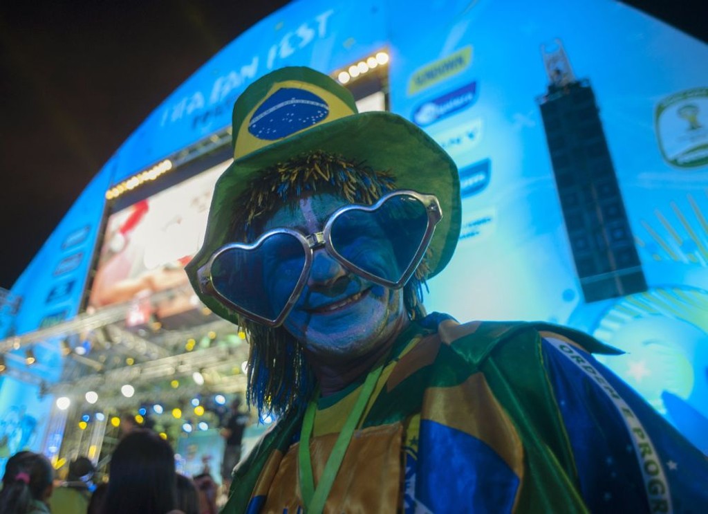 A estrutura da Fan Fest em Fortaleza teve capacidade para 35 mil pessoas e contou com uma tela LED de 130 metros quadrados, em alta definição, onde os torcedores poderão acompanhar ao vivo as 64 partidas do Mundial