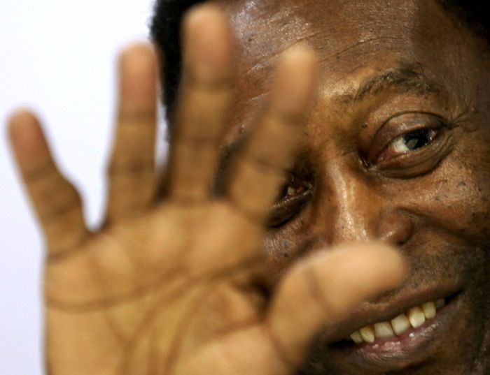 Pelé postou uma mensagem no Facebook elogiando o gol de Messi contra a seleção iraniana | REUTERS / Paulo Whitaker