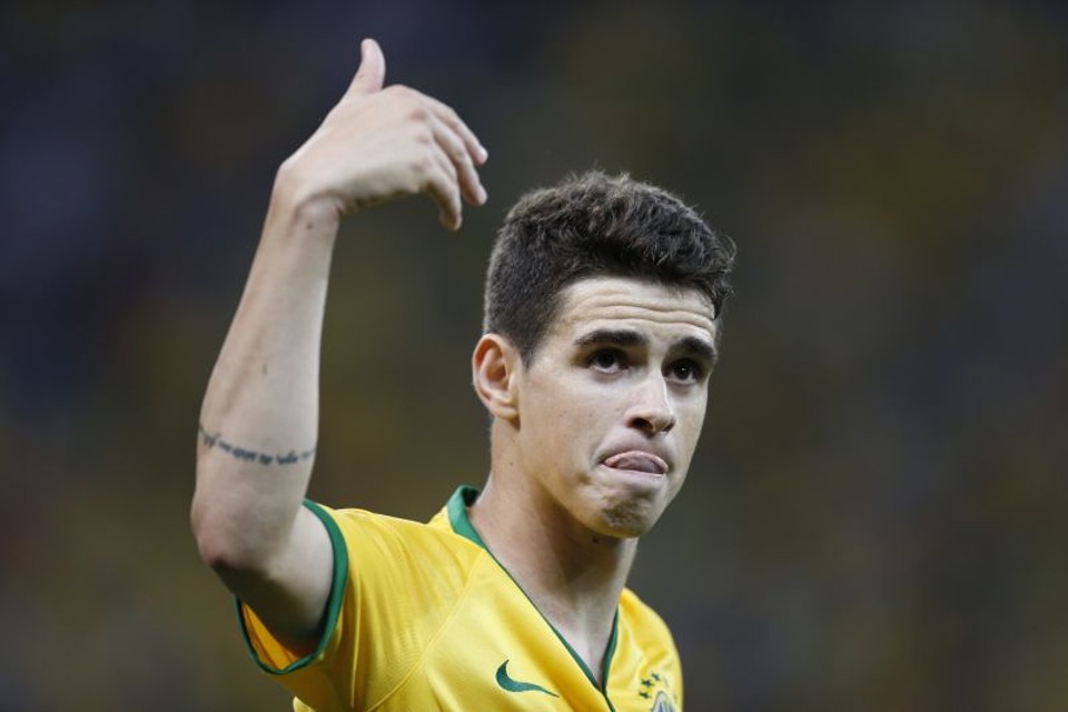 O meia Oscar na partida contra a Croácia | Albari Rosa/Gazeta do Povo