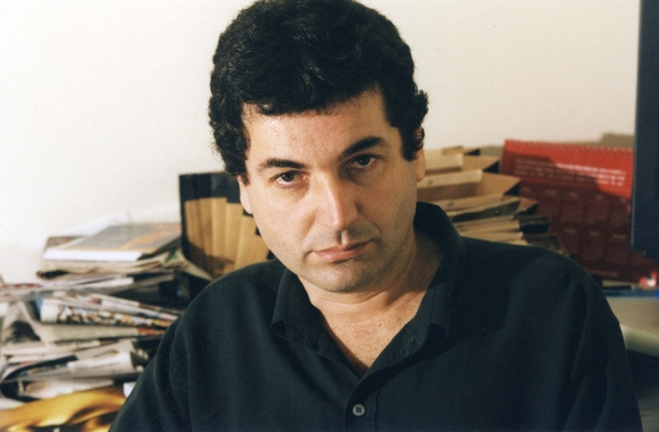 O autor Paulo Cesar de Araújo lamenta a postura do rei e o doloroso embate na justiça, mas mantém o seu respeito artístico por Roberto Carlos | Divulgação