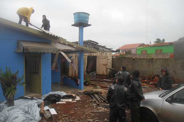 Em Juvinópolis, distrito de Cascavel, casas, ruas e estabelecimentos ficaram destruídos | Mateus Barbieri / Jornal Hoje