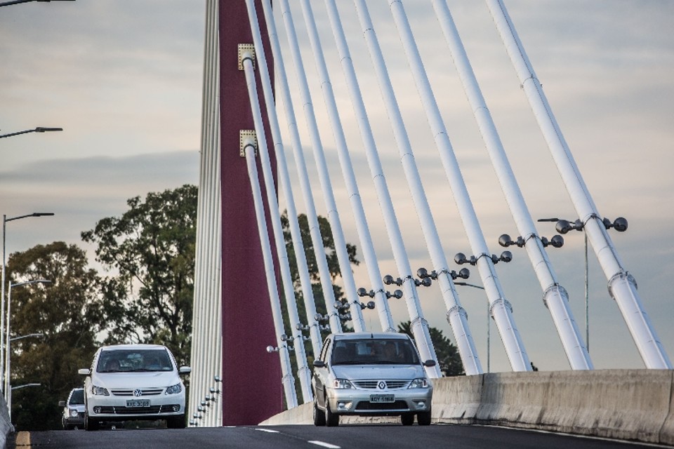 Viaduto estaiado, um dos legados da Copa em Curitiba | Brunno Covello/Gazeta do Povo