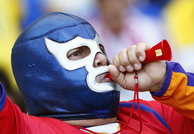Fã da Costa Rica torce antes do início da partida | 