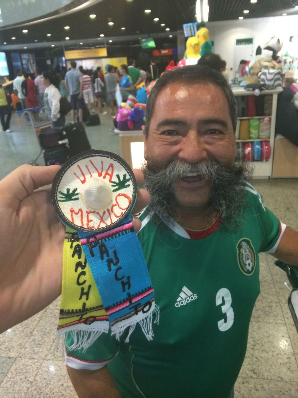 Trejo é fã do futebol brasileiro, mas torcerá pelo México hoje | Fernando Rudnick, enviado especial/ Gazeta do Povo