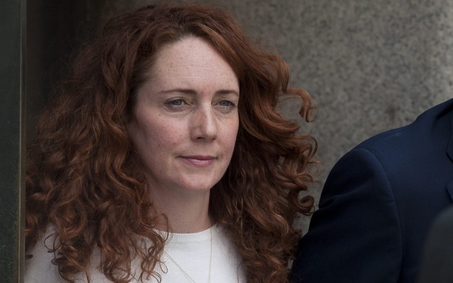 Rebekah Brooks deixa a corte em Londres após ser absolvida | EFE/Will Oliver