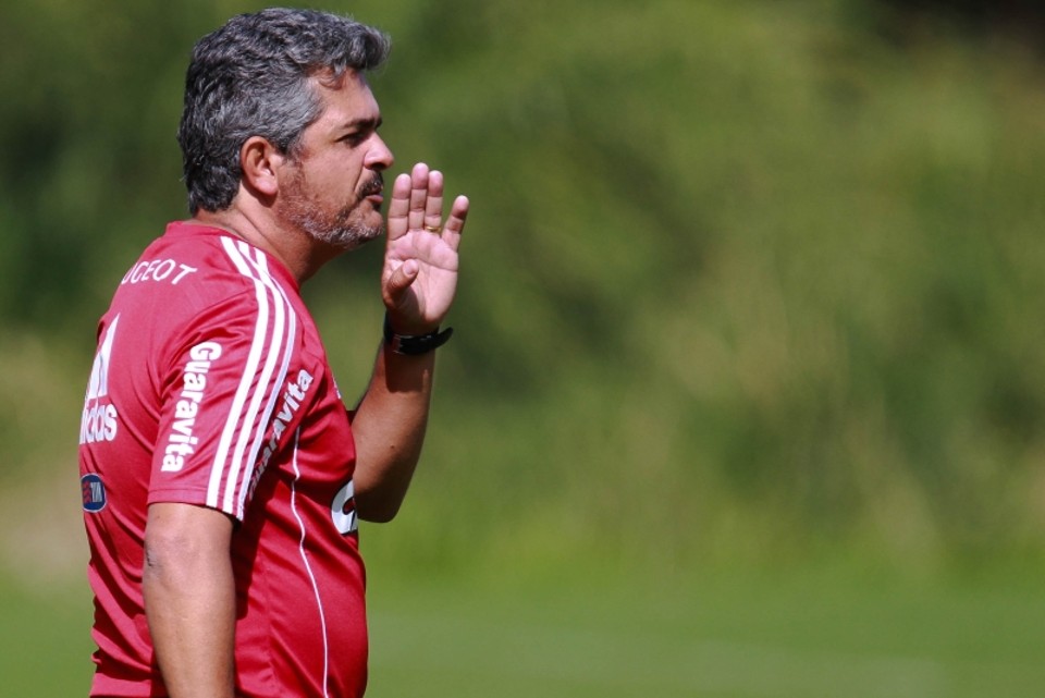 Ney Franco: baixo rendimento | Gilvan de Souza/ Flamengo