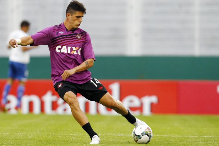 Zagueiro Drausio aponta que a maior conquista do Atlético na intertemporada foi o bom condicionamento físico | Albari Rosa/Gazeta do Povo