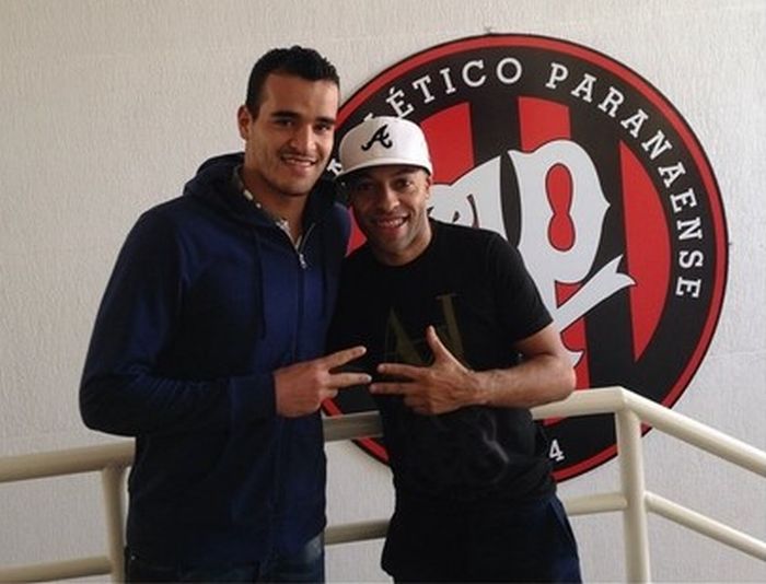 Wellington Feliciano (à esquerda): filho de Cafu fez exames médicos no Atlético | Reprodução Instagram
