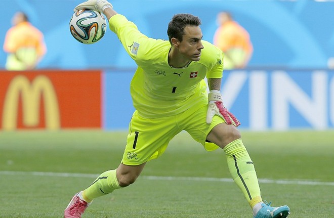 Goleiro Diego Benaglio, da Suíça, teve trabalho no Mané Garrincha | 