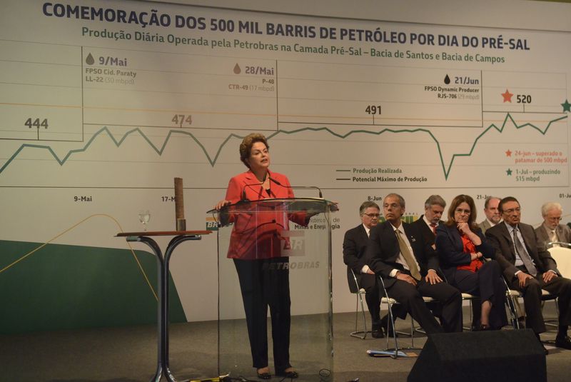 Presidente Dilma Rousseff em solenidade para celebrar a marca de 500 mil barris diários no pré-sal | Tomaz Silva/Agência Brasil