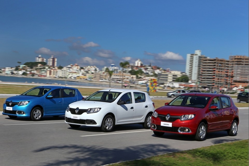 Modelo virá nas versões Authentique 1.0, Expression 1.0 e 1.6 e Dynamique 1.6 | Divulgação/Renault