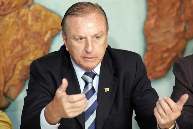 Eymael (PSDC): Conhecido pelo jingle