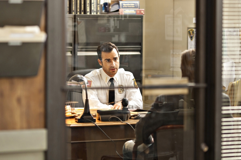 Delegado vivido por Justin Theroux traz ecos dos personagens de David Lynch | Divulgação