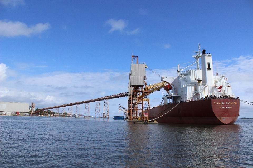 Porto de Santarém, no Rio Tapajós, no Pará. Obras ampliam capacidade de 2 milhões para 3 milhões de toneladas | Cassiano Ribeiro E Giovani Ferreira