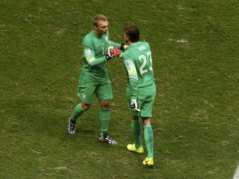 Especialista em defender pênaltis, Tim Krul entra no lugar de Jasper Cillessen na partida contra a Costa Rica | REUTERS / Ruben Sprich