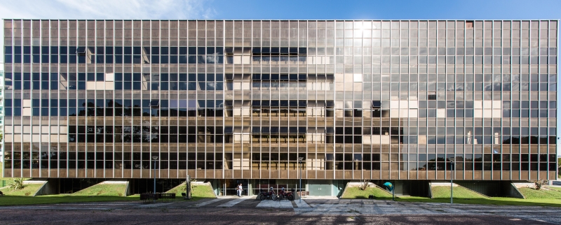 Sede do Ministério Público em Curitiba: auxílio-moradia vai variar de R$ 3,2 mil a R$ 4,4 mil mensais | Brunno Covello/ Gazeta do Povo