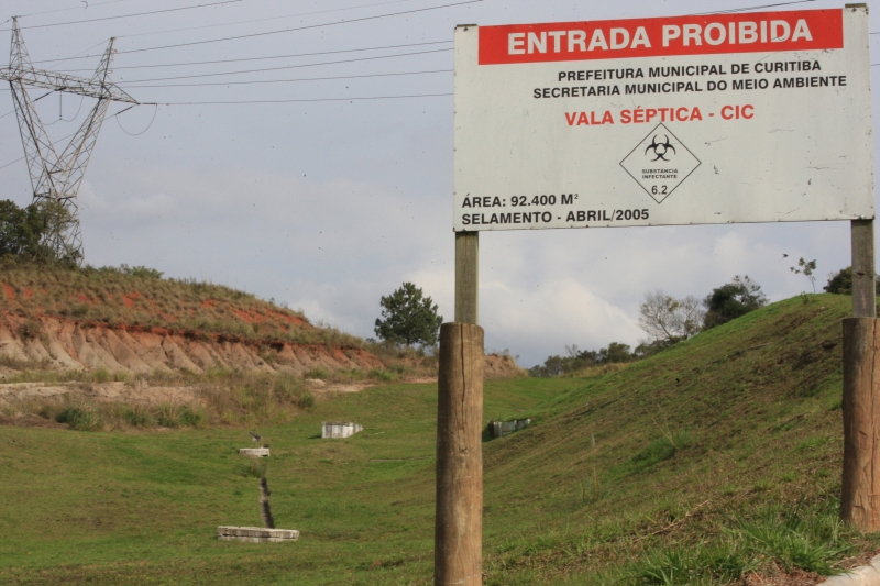 Vala séptica na CIC foi isolada e a segurança, reforçada | Ivonaldo Alexandre/ Gazeta do Povo