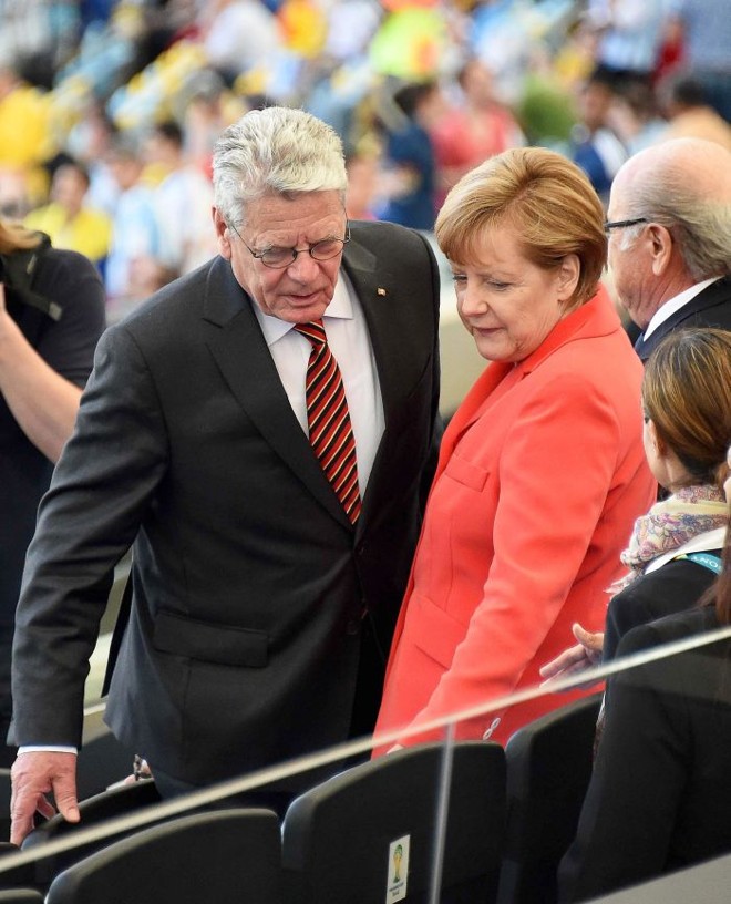 A premiê Angela Merkel e o presidente Joachim Gauck no Maracanã para torcer pela Alemanha | 