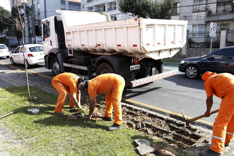 Obras começaram nesta quarta-feira (23) na Rua XV de Novembro | Divulgação / Prefeitura de Curitiba
