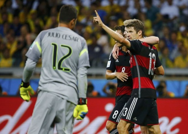 Müller comemora o primeiro gol do massacre alemão sobre o Brasil | 