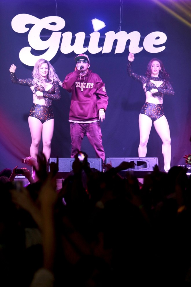 MC Guimê estava a vontade com o público curitibano |