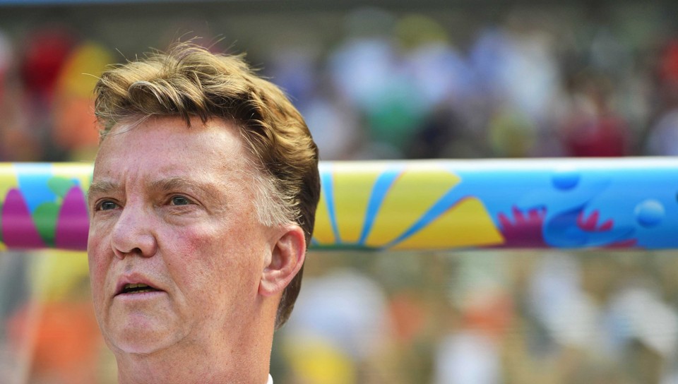 Van Gaal avalia que não é mais hora de treinos fortes | KOEN VAN WEEL/EFE