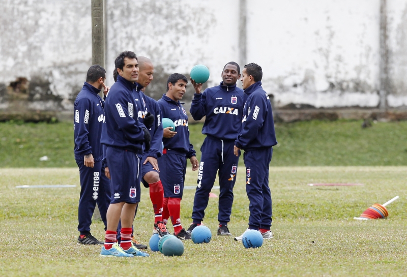 Jogadores do Paraná se preparam para enfrentar o Vasco no sábado | Antonio More/ Gazeta do Povo